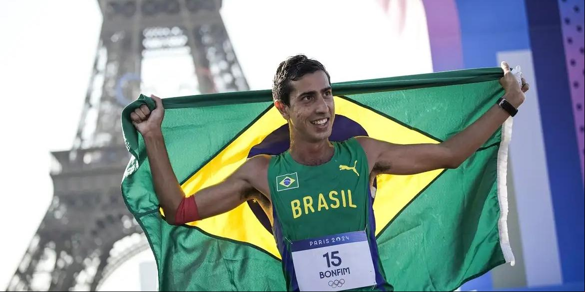 Caio Bonfim é prata na marcha atlética em Paris 2024 (Alexandre Loureiro/ COB)
