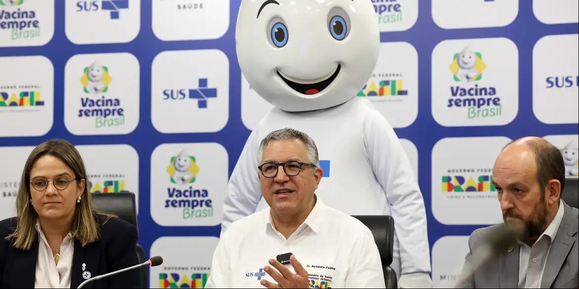 Ação visa atualizar a caderneta de vacinação dos estudantes (Antonio Cruz/Agência Brasil)