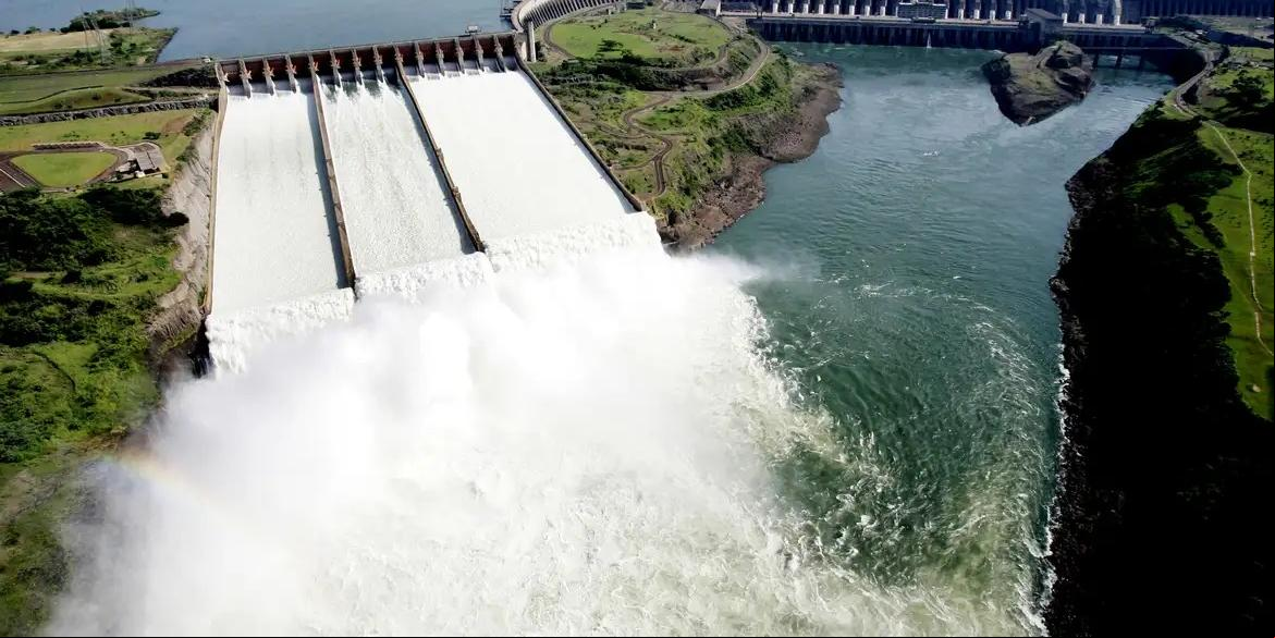 Usina hidrelétrica de Itaipu fornece energia a mais de 20 milhões de pessoas no Brasil (Caio Coronel/Itaipu)