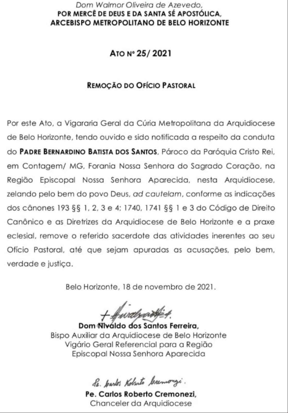 Documento da Arquidiocese de Belo Horizonte que afastou Bernardino das atividades sacerdotais (Reprodução)