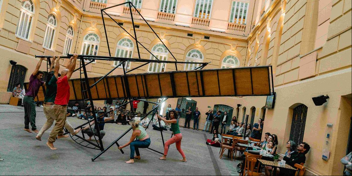 Exposição acontece no Pátio do CCBB (Lucca Mezzacappa)