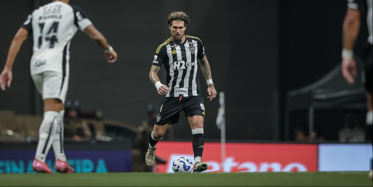 Lyanco ite erro de arbitragem ao não expulsá-lo no jogo contra o Corinthians (Pedro Sousa / Atlético)