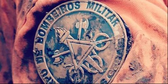 Major Bonin foi condecorado por atuação na tragédia em Minas Gerais (Divulgação/ Corpo de Bombeiros)
