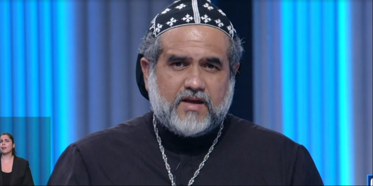 Em suas últimas considerações de debate com presidenciáveis na TV Globo, o petebista Padre Kélmon pediu votos aos religiosos (TV Globo / Reprodução)