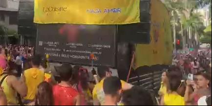 Desfile do Bloco Haja Amor desceu a Avenida Brasil desde a Praça da Liberdade (Bernardo Haddad / Hoje em Dia)